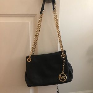 Michael Kors Jet Set chain purse 🖤